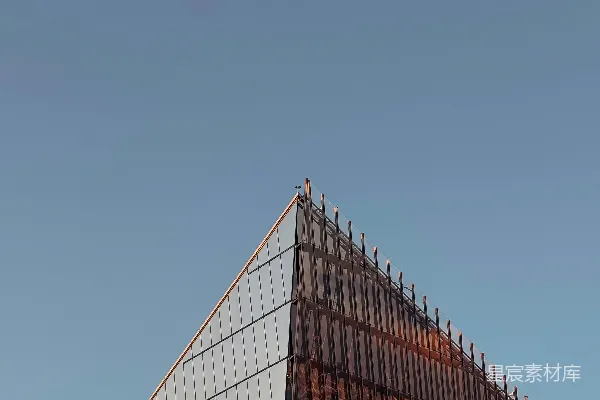 高清摄影 现代玻璃建筑在清澈的蓝天映衬下。