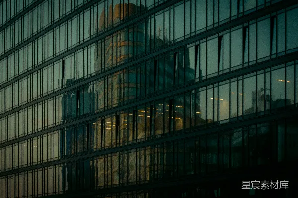 高清摄影 建筑物在玻璃幕墙上的倒影