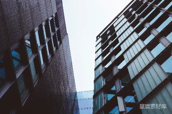 高清摄影 现代带玻璃窗户的建筑物与天空相映成景