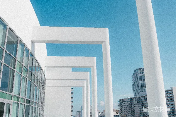 高清摄影 现代白色建筑在湛蓝的天空下。