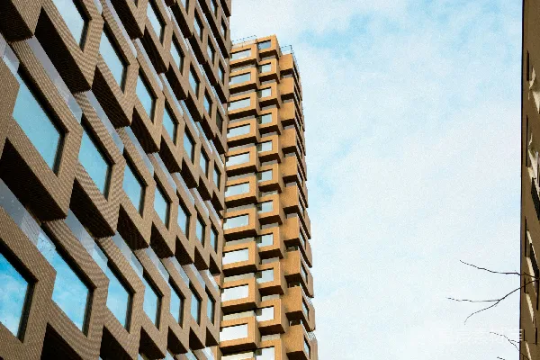 高清摄影 现代建筑几何外形，蓝天映衬