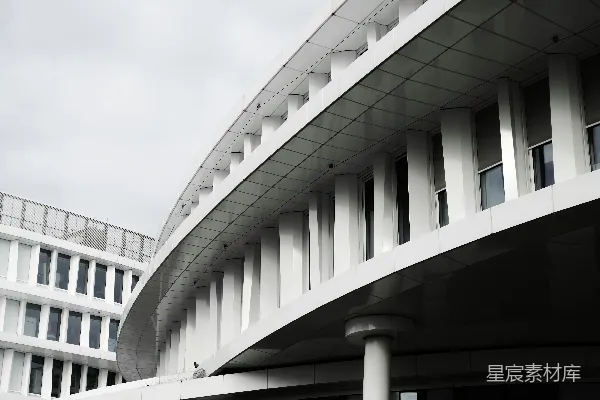高清摄影 白天的白色混凝土建筑