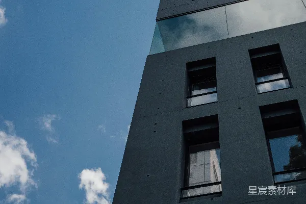 高清摄影 一栋有窗户的建筑