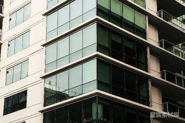 高清摄影 现代化的建筑，带有玻璃阳台和窗户