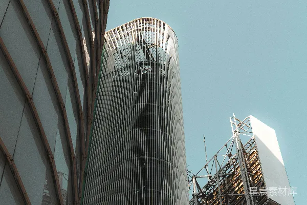 高清摄影 现代城市的建筑在清澈的蓝天背景下。