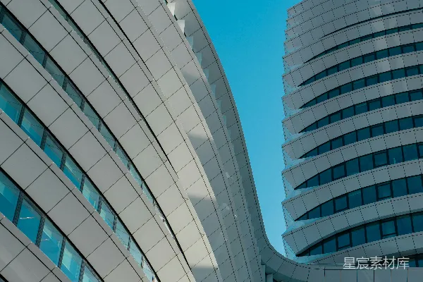 高清摄影 白天，蓝天下的白色混凝土建筑