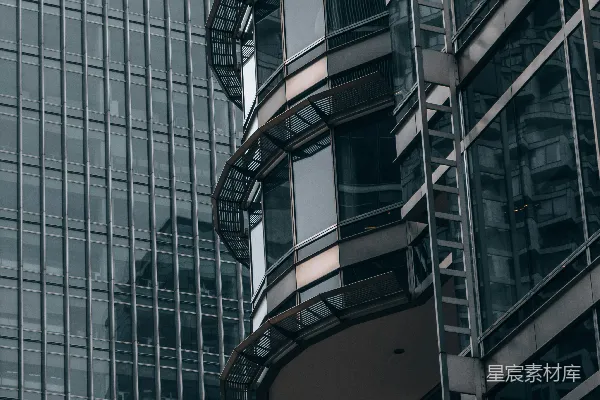 高清摄影 现代具有反射表面的玻璃摩天大楼