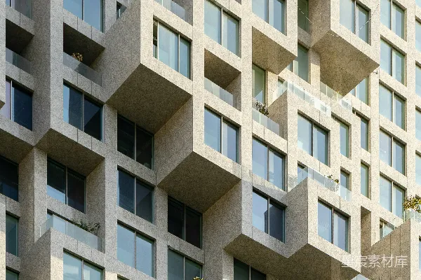 高清摄影 现代化建筑，拥有独特的几何外墙和阳台。