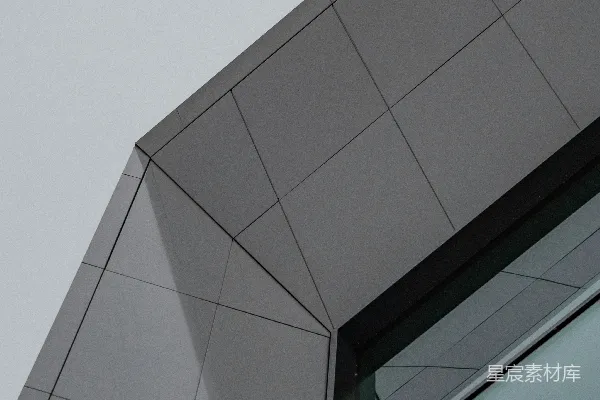 高清摄影 一幅建筑角落的特写图。