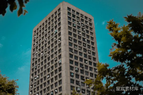 高清摄影 白天，蓝天下的白色混凝土建筑