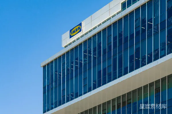 高清摄影 现代宜家建筑，带有蓝色玻璃窗