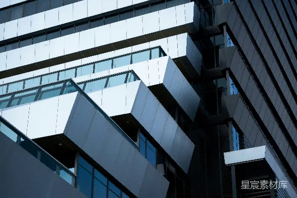 高清摄影 带有几何建筑细节的现代建筑。