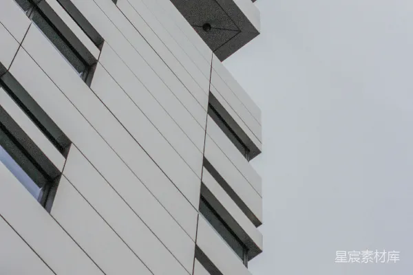 高清摄影 一座有钟表的高大建筑