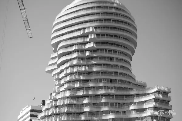 高清摄影 现代化的建筑，拥有独特的弧形结构。