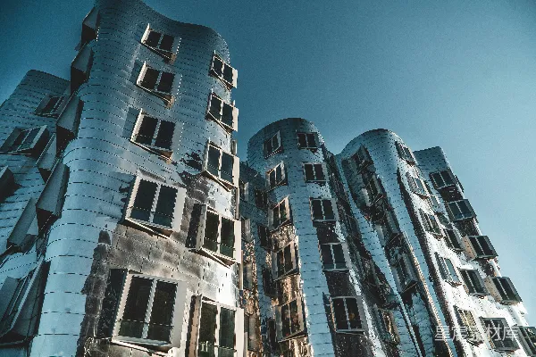 高清摄影 白色和蓝色的混凝土建筑