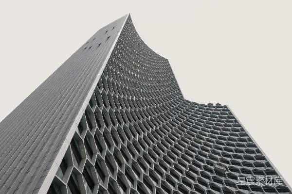 高清摄影 白天拍摄的白色混凝土建筑的低角度照片
