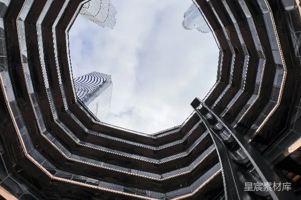 高清摄影 透过窗户向上看建筑物