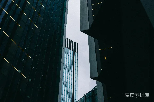 高清摄影 现代化的摩天大楼，具有几何建筑细节