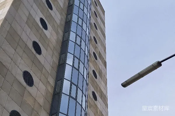 高清摄影 一座带窗户的高楼