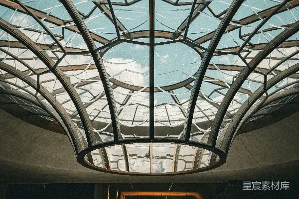 高清摄影 现代建筑的天花板，带有玻璃穹顶