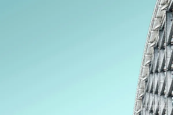 高清摄影 金属结构的特写镜头，背景是天空。