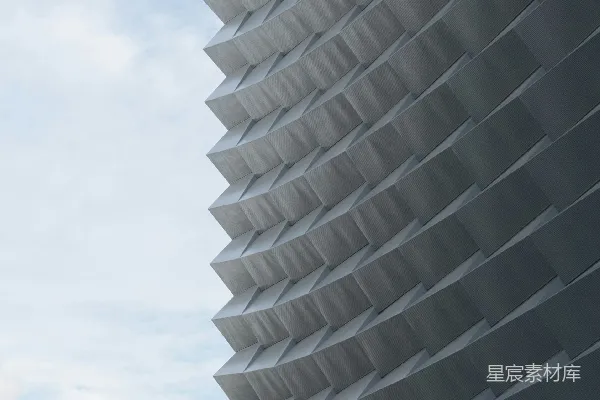 高清摄影 一座具有独特外立面的现代化建筑。