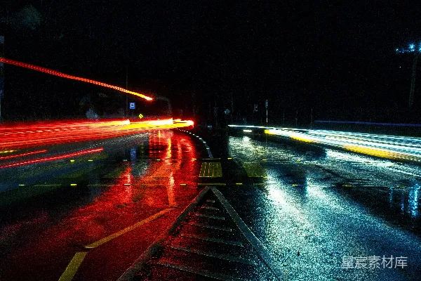 高清摄影 夜晚时分的延时拍摄公路照片