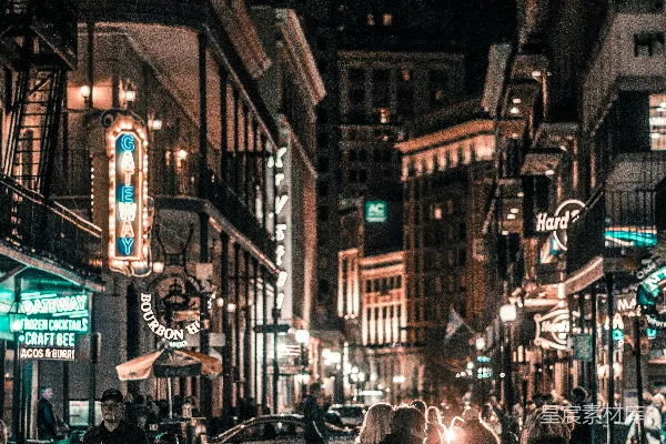 高清摄影 夜晚路上的人