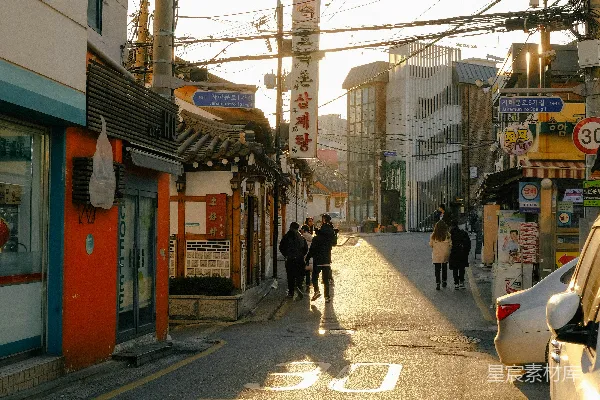 高清摄影 人们走在街上