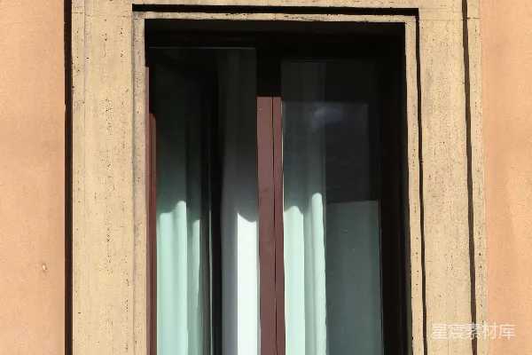 棕色混凝土建筑