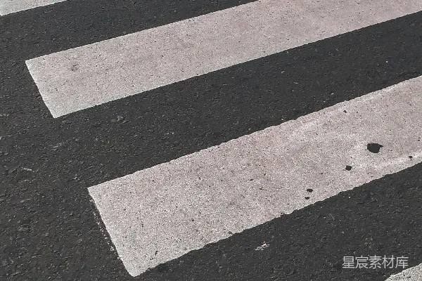 高清摄影 黑白人行道