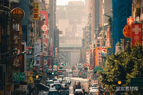 高清摄影 一条街道上挤满了许多车辆的街道