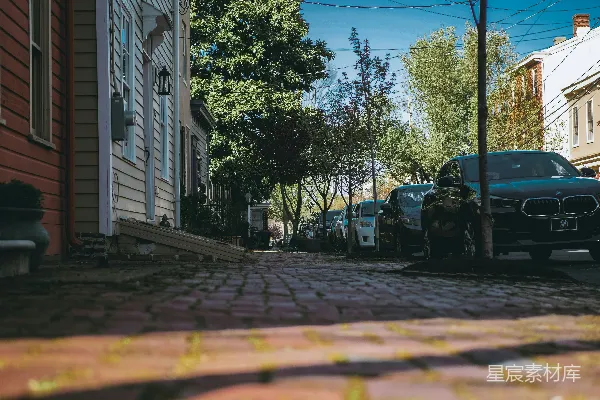 高清摄影 一辆停在街道边的车