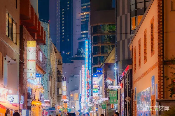 高清摄影 繁忙的城市夜街。