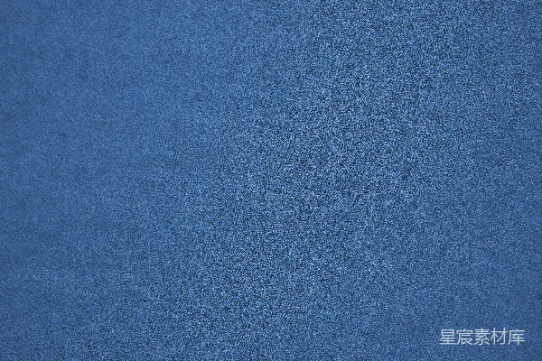 高清摄影 一架飞机在蓝天中飞行。