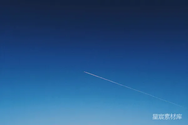 高清摄影 天空中的白烟痕迹