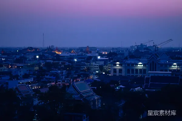 高清摄影 夜晚从山上俯瞰一座城市的景色