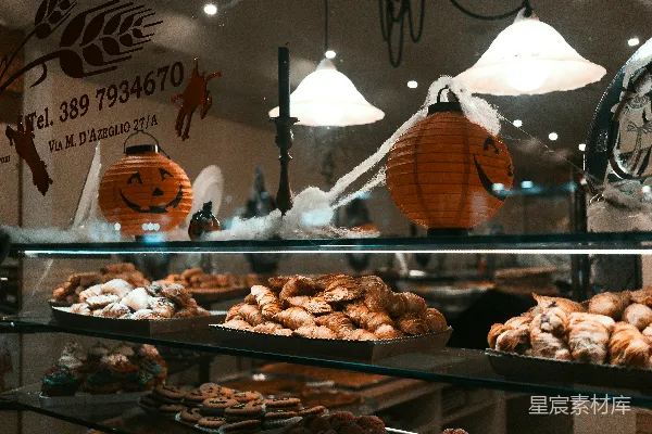 一家装满各种类型糕点的面包店