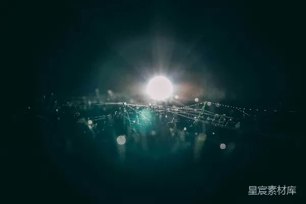 高清摄影 一张亮着的设备的照片
