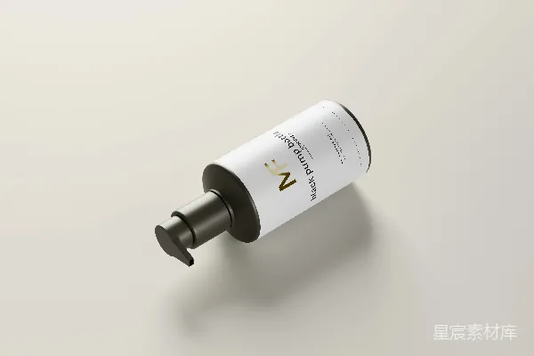 高清摄影 一瓶白色液体放在白色表面上