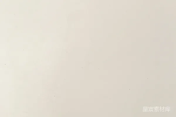 高清摄影 一个男人在空中放风筝。