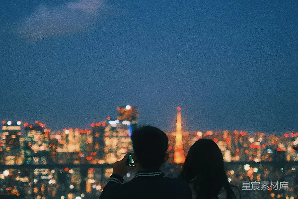 几个正在查看城市的人都在看城市。
