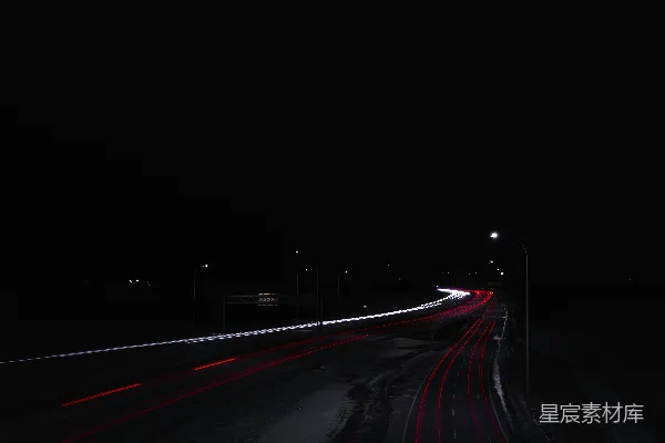 高清摄影 黑色和红色的路在夜间