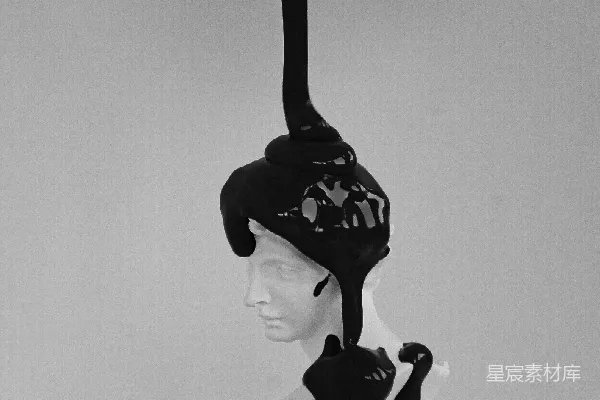 高清摄影 穿着黑色连衣裙的女性雕像
