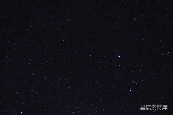 夜空中闪烁的星星