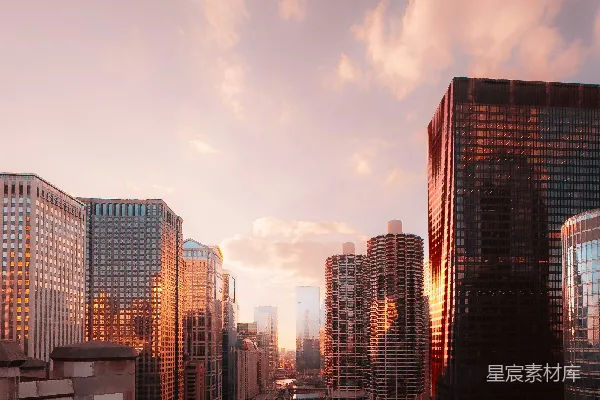 一条河流穿过城市的景象