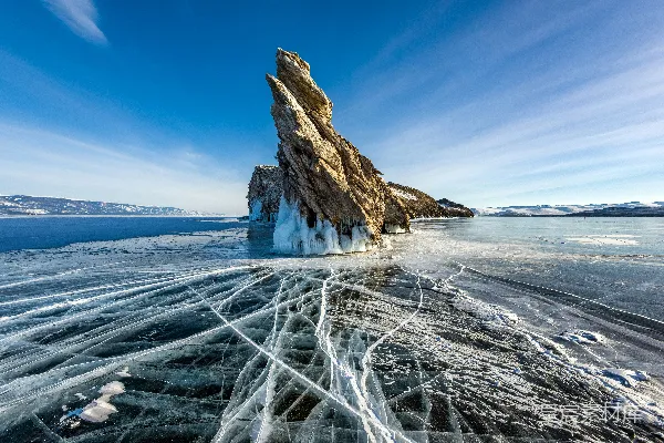 棕色岩层 formations