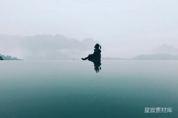 摄影中女子轮廓的特写照片