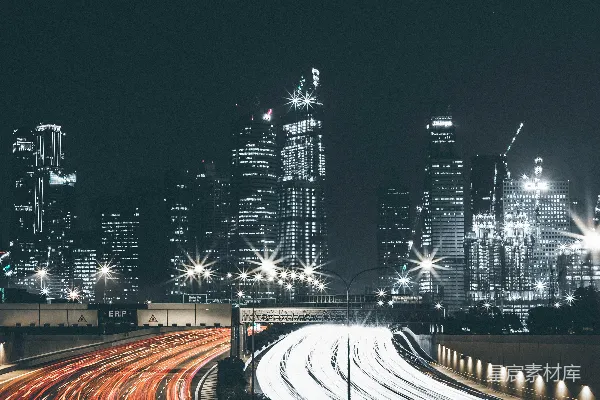 道路上的车辆的延时照片