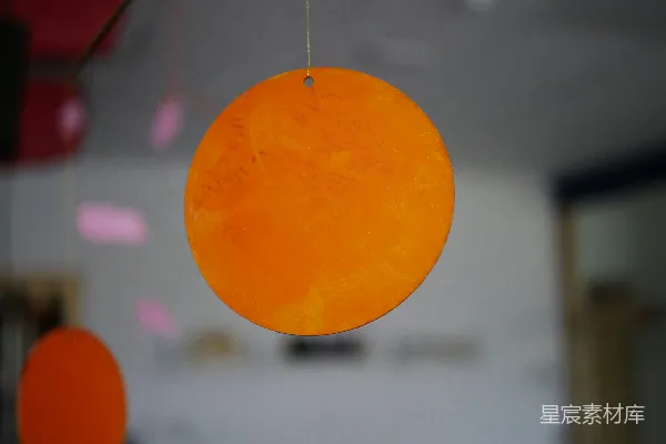 高清摄影 一根线上的气球